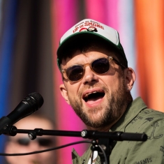 Новый альбом Gorillaz выйдет на четырёх языках